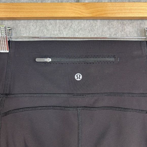 Lululemon Size 6 Black Cropped Leggings Mind Over Miles Crop (17" ) Side Pockets - Picture 7 of 14